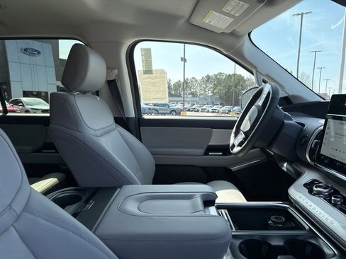 New 2026 Ford Expedition Max Active image 15