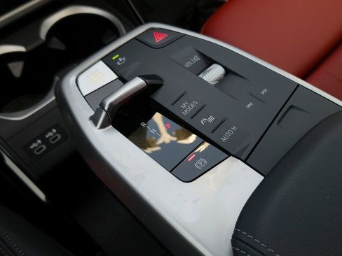 Used 2024 BMW X1 M35i w/ Premium Package image 10