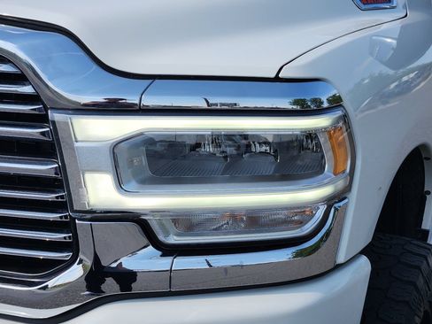 Used 2023 RAM 2500 Laramie AWD/4WD image 34