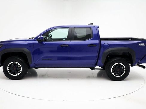 Used 2024 Toyota Tacoma TRD Off-Road image 5