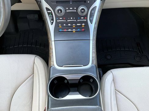 Used 2017 Lincoln MKX Reserve AWD/4WD image 15