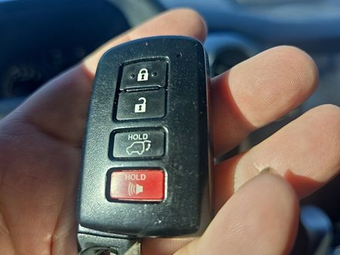 Used 2021 Toyota Tundra SR5 image 20