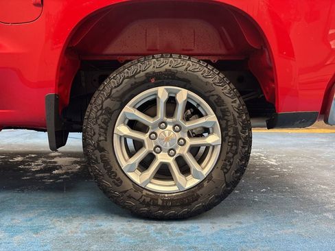 New 2026 Chevrolet Silverado 1500 LT w/ Z71 Off-Road Package AWD/4WD image 16