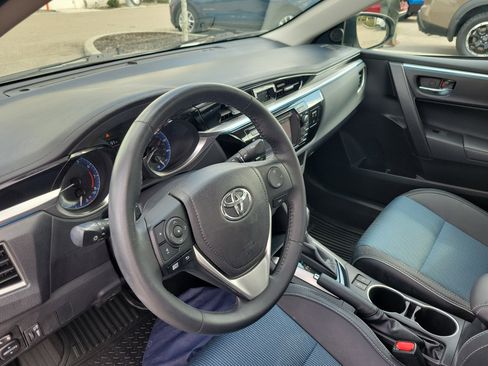 Used 2015 Toyota Corolla S w/ Driver Convenience Package image 18