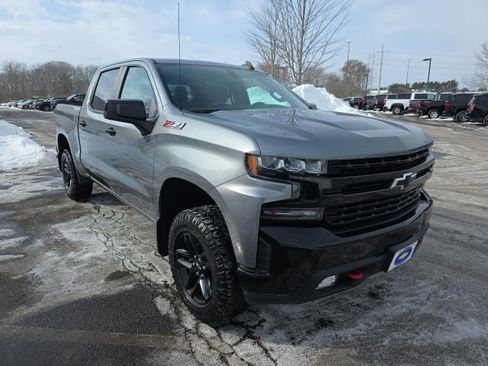 Used 2020 Chevrolet Silverado 1500 LT Trail Boss image 6
