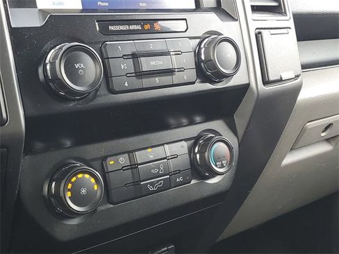 Used 2020 Ford F150 XLT w/ Trailer Tow Package image 32