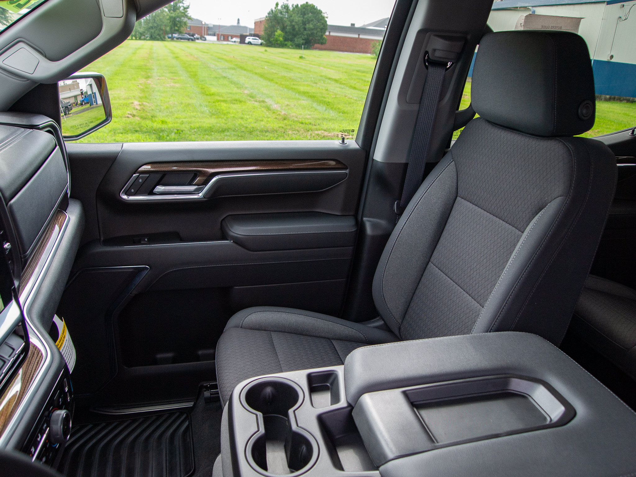 Used 2026 Chevrolet Silverado 1500 LT AWD/4WD image 13