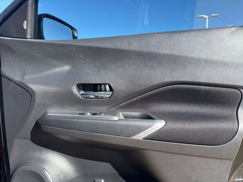 Used 2024 Nissan Kicks SV image 16