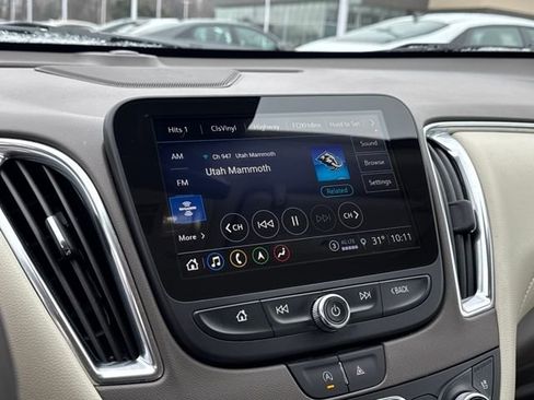 Used 2024 Chevrolet Malibu LT image 18