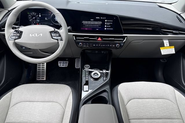 New 2026 Kia Niro Wave w/ Wave Preserve Package FWD image 16