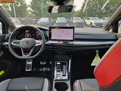 New 2025 Volkswagen GTI SE image 4