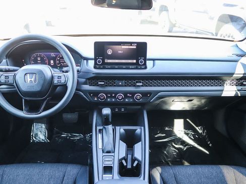 Used 2025 Honda Accord SE image 12