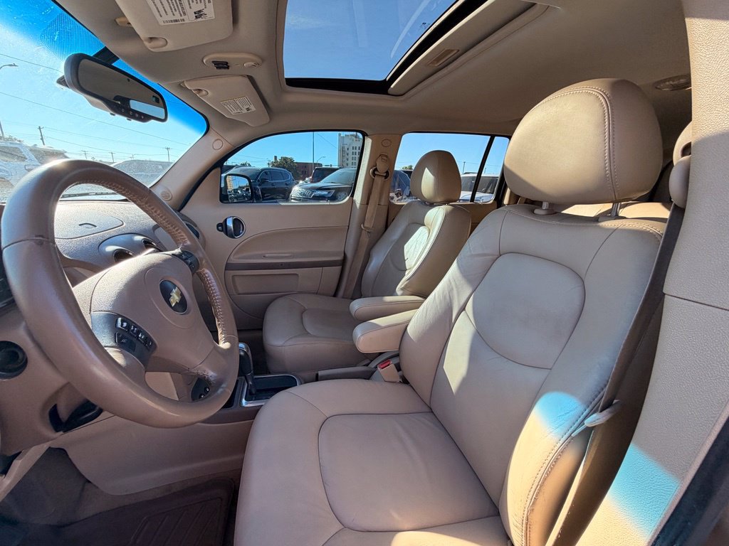 Used 2008 Chevrolet HHR LT w/ LT Preferred Equipment Group FWD image 13