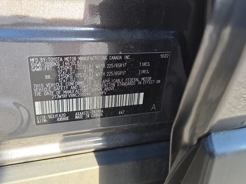 Used 2022 Toyota RAV4 XLE FWD image 21