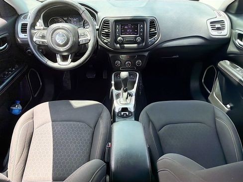Used 2018 Jeep Compass Sport FWD image 31