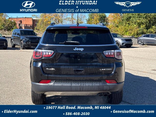 Used 2018 Jeep Compass Limited w/ Navigation Group AWD/4WD image 4