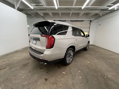 Used 2024 GMC Yukon Denali Ultimate image 6