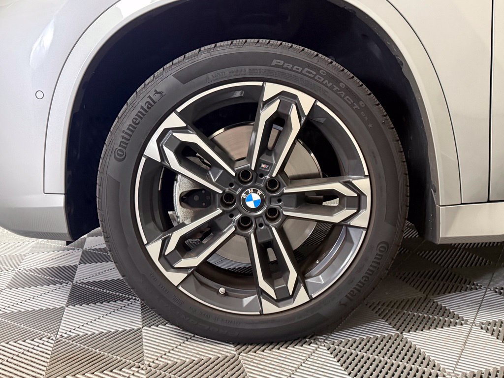 Used 2023 BMW X1 xDrive28i w/ M Sport Package AWD/4WD image 9