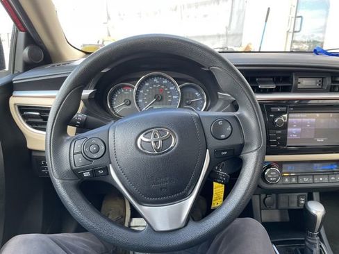 Used 2016 Toyota Corolla LE image 22