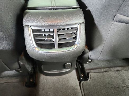 Used 2024 Chevrolet Malibu LT image 15