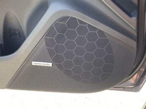 Certified 2025 Subaru Crosstrek 2.5i Limited w/ Popular Package #4A image 29