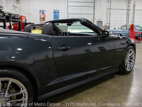 Used 2013 Chevrolet Camaro ZL1 RWD image 24
