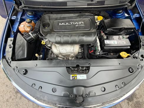 Used 2015 Chrysler 200 Limited FWD image 45