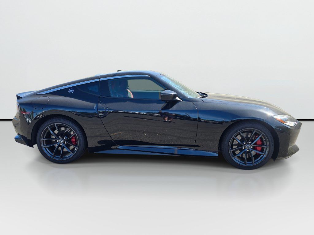 Used 2024 Nissan Z Performance w/ Floor Mat Package RWD image 6