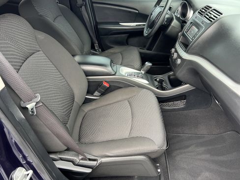 Used 2020 Dodge Journey SE image 13