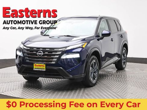 Used 2024 Nissan Rogue SV AWD/4WD image 1