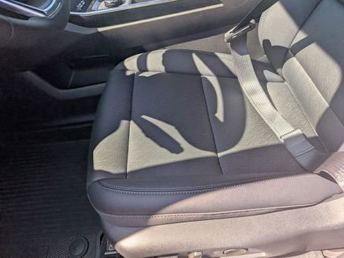 New 2026 Chevrolet Equinox LT w/ Convenience Package II image 23