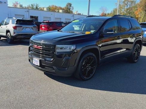 Used 2023 GMC Acadia SLE w/ Driver Convenience Package image 4