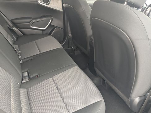 Used 2020 Kia Soul LX FWD image 14