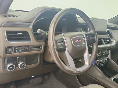Certified 2022 GMC Yukon XL SLT w/ SLT Premium Package RWD image 14