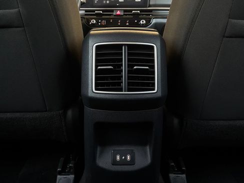 Used 2026 Kia Sportage LX FWD image 12