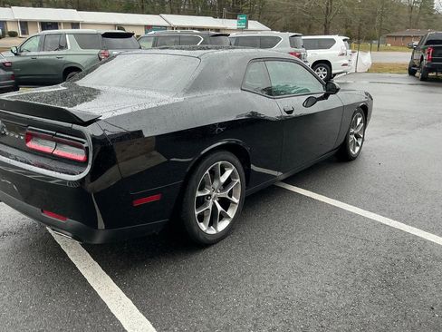 Used 2022 Dodge Challenger GT image 5