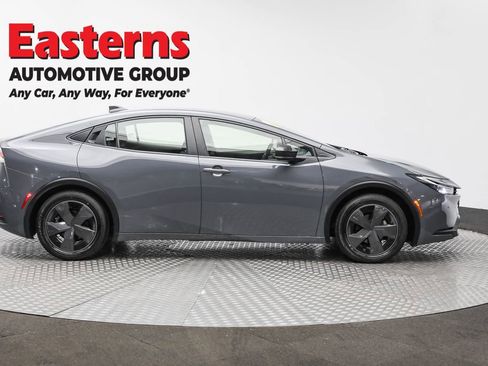 Used 2024 Toyota Prius LE image 4
