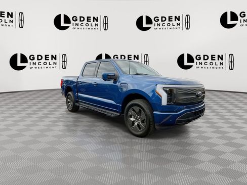 Used 2022 Ford F150 Lightning Lariat image 2