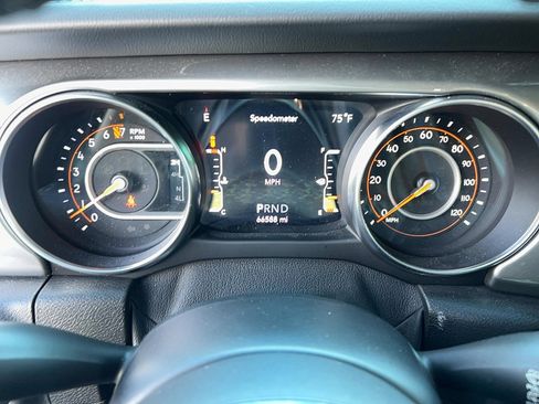 Used 2021 Jeep Wrangler Unlimited Sahara image 18