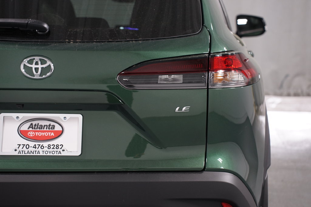 New 2026 Toyota Corolla Cross LE w/ Moonroof Package FWD image 10