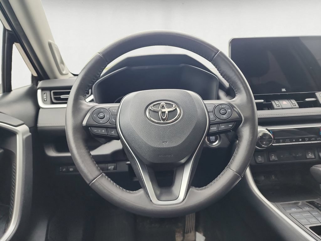 Used 2023 Toyota RAV4 XLE Premium AWD/4WD image 13