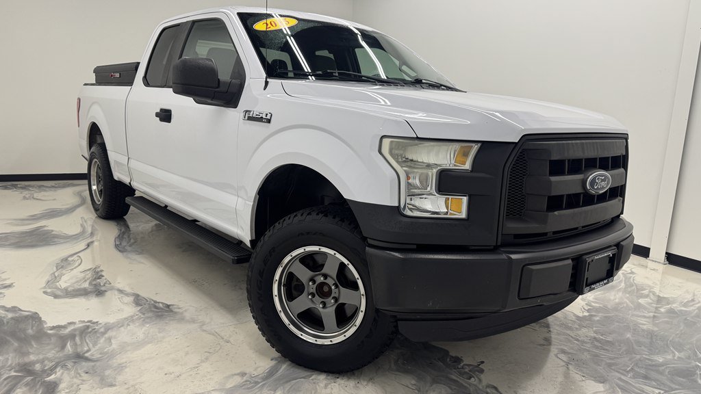 Used 2015 Ford F150 XL w/ Equipment Group 101A Mid AWD/4WD image 2