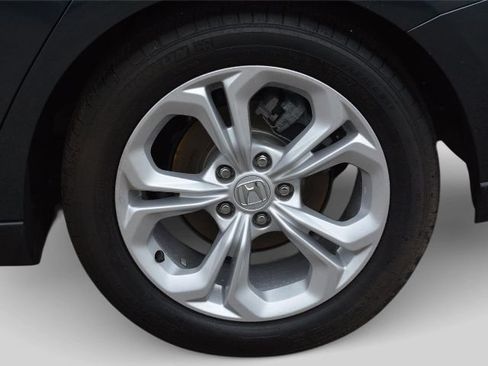 Used 2025 Honda Accord LX image 36