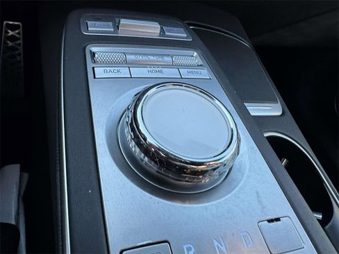 Used 2024 Genesis GV70 3.5T Sport image 24