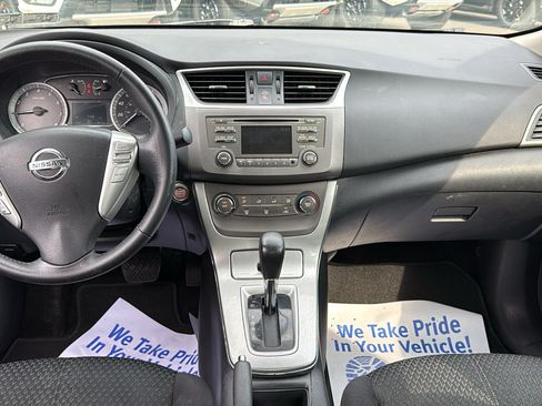 Used 2014 Nissan Sentra SR w/ SR Driver Package FWD image 5