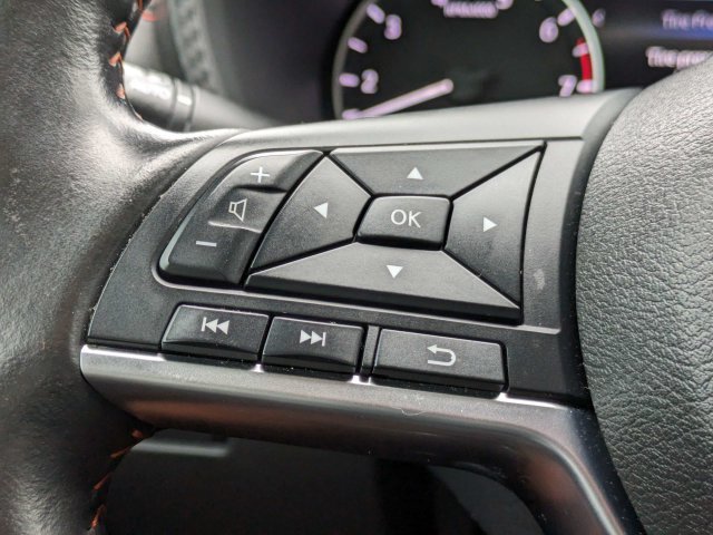Used 2025 Nissan Sentra SR w/ SR Premium Package FWD image 25