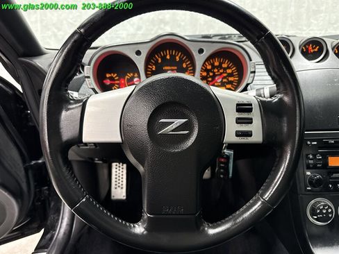 Used 2004 Nissan 350Z Touring image 4
