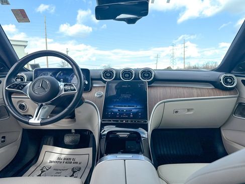 Used 2022 Mercedes-Benz C 300 4MATIC Sedan image 28