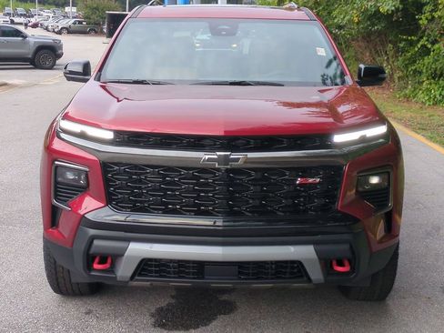New 2027 Chevrolet Traverse Z71 w/ Driver Confidence Package AWD/4WD image 9