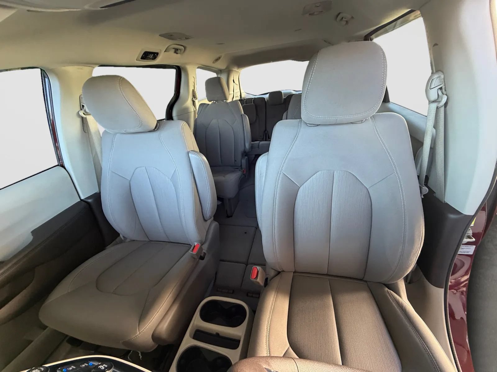 Used 2017 Chrysler Pacifica LX FWD image 13